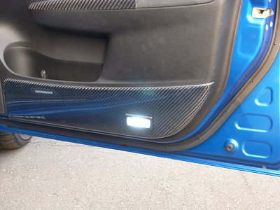 ワイヤレスキットを使ってインプレッサにカーテシランプを!