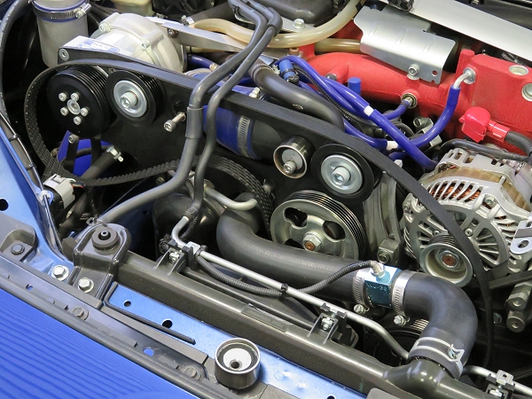 スーパーチャージャーのベルト交換