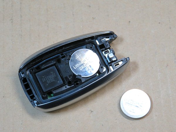VN5型レヴォーグ スマートキーの電池交換