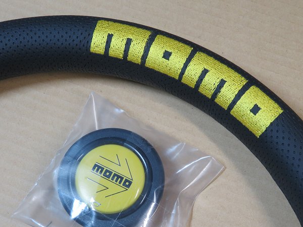 MOMO(モモ)製ハンドル COMPETITION C-71 350mm
